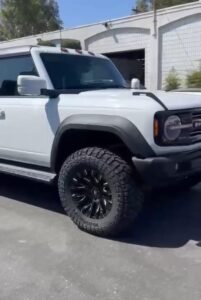 Hummer Limousine Rental